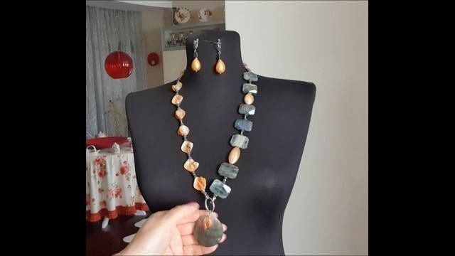 Лабрадоры в украшениях