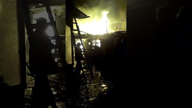 после вёдер приехали пожарные