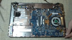 Разобрать ноутбук Sony Vaio VPCEH1E1R (disassemble Sony Vaio VPCEH1E1R)