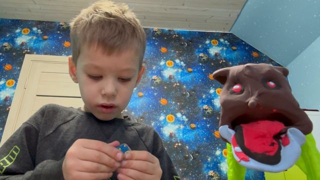 Как слепить машинку из пластилина