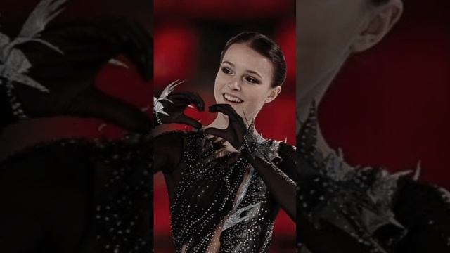 если бы Аня не улыбалась на этих фото#фк#фигурноекатание#аннащербакова#щербакова#figureskating#топ смотреть онлайн