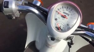 Краткий обзор скутера Honda Scoopy Crea AF-55 в магазине Акимото.