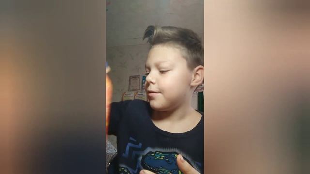 красим вещи под водой.Двадцатьпервый день 🙃. смотреть онлайн