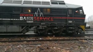 Тепловоз ТЭ109 совершает манёвры