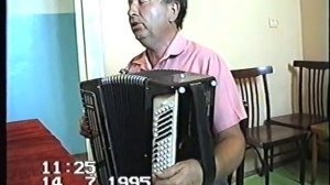 Шла казачка за водой.  Павлов Геннадий Петрович. ст. Букановская 1995г