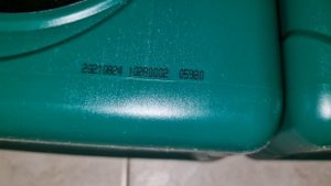 масло Hyundai Premium DPF Diesel engine oil 5W30 ACEA C3 6L 0520000620 0520000120