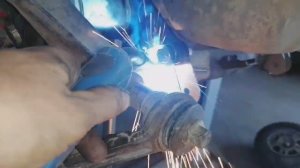 Niva Bronto' _Установка Независимого Подвеса Переднего Редуктора_...mp4