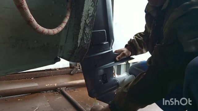 замена масла в редукторе и шприцевание ПЛМ Ямаха 30 л.с смотреть онлайн