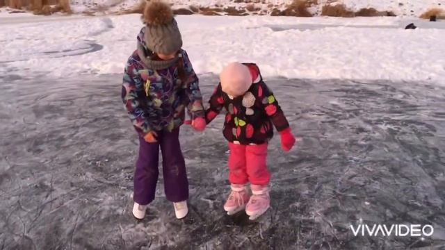 Первые шаги на льду смотреть онлайн