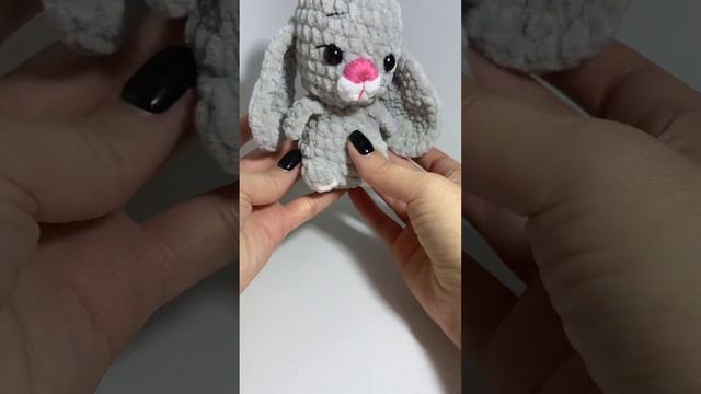 Вязаный зайчик #вязаныеигрушки #подарокребенку #подарок #мягкаяигрушка #игрушка #озон #зайчик #топ