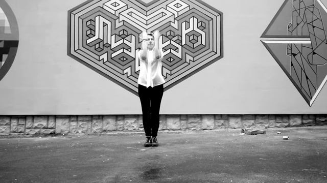 Alina Veselovska - This World (Selah Sue cover) смотреть онлайн