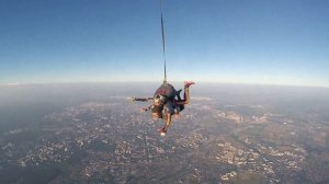 ШОК !!!! ПРЫГНУЛ БЕЗ ПАРАШЮТA??? 4000 МЕТРОВ TANDEM JUMP. МОЙ ПЕРВЫЙ ПРЫЖОК С ПАРАШЮТОМ.