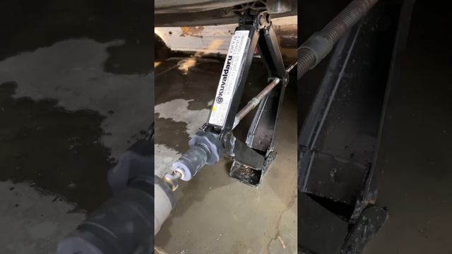 Домкрат с приводом от DeWALT😎🤩