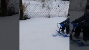 Детский снегокат с мотором