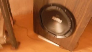 SONY XPLOD SUBWOOFER 1800 WATT LOW BASS