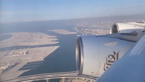 Взлёт Airbus 380-800 из Дубая