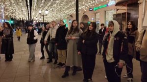 ДДТ - Это всё - когда все зрители поют песню вместе с уличными музыкантами Димой и Славой Григоряно