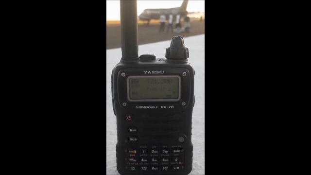 Yaesu VX-7 escuta Aéreo Embraer C-95 Bandeirante смотреть онлайн