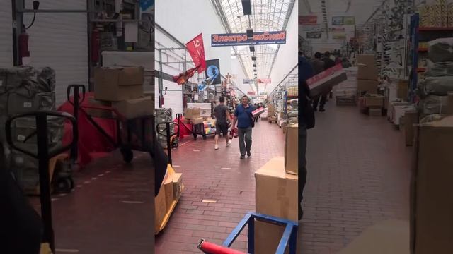 ТОРГОВЫЙ КОМПЛЕКС ЮЖНЫЕ ВОРОТА. МОСКВА. ОПТОМ ЭЛЕКТРОНИКА И ДЕТСКИЕ ИГРУШКИ #южныеворота #купить