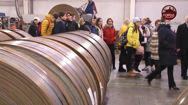 Выбрать профессию мечты школьникам помогают активисты народного фронта