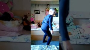 Даник,танец между нами тает лёд