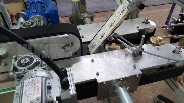 Этикетировочное оборудование  ЭТС-150-10. Нанесение этикеток с трёхсторон. Дэнкар.