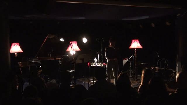 Алена Тойминцева Crazy ( acoustic cover by Gnarlz Barkley ) смотреть онлайн