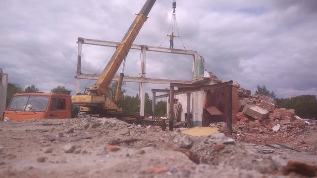 Демонтаж и стропиловка