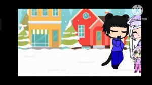 город встретил первый снег