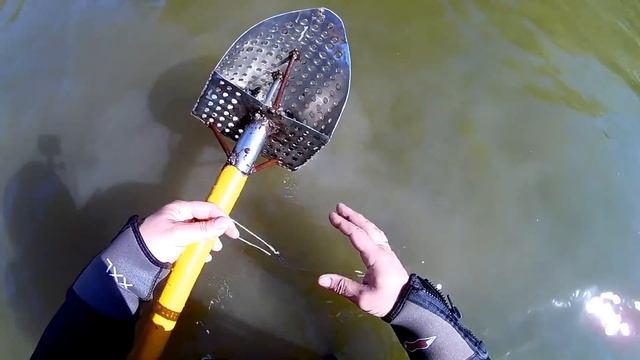 Поиск золота на неиссякаемом пляже,пляжный коп под водой смотреть онлайн