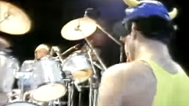 Queen - Another One Bites the Dust (Official Video)