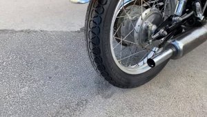 Краткий обзор на мотоцикл Yamaha SR400 из Японии