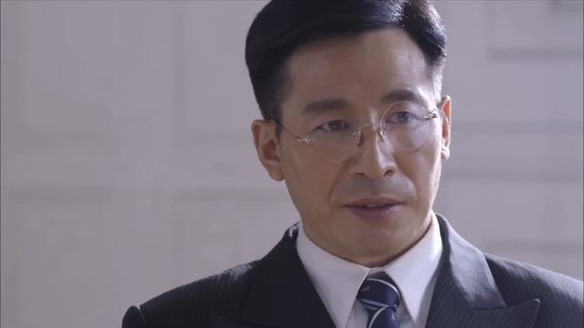 MULTISUB热血抗日电视剧【黑夜与黎明🏹 】EP39|⚔️怀揣救国之志的热血青年“李易峰”来到上海，历经磨难与迷茫，最终在历史的大潮中做出正确选择走上革命之路！🗡️  主演：李易峰  今晨