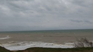 ПУСТЬ ВОЛНУЕТСЯ МОРЕ , А НЕ ДУША.