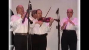 АХ ЭТИ ТУЧИ В ГОЛУБОМ