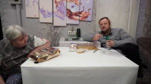 Потратил последние деньги сын который не работает нигде для любимого отца пенсионера Что купил для