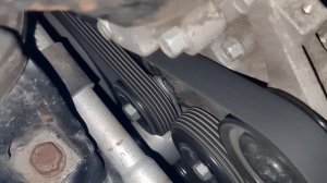 Hyundai Grand SantaFe 2.2 crdi вибрации натяжителя ремня генератора