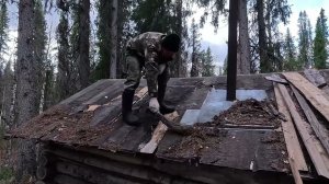 Ремонт лесной избы в глубокой тайге.