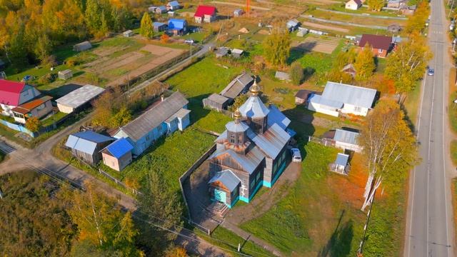 Во время весеннего разлива, кажется, что село стоит на берегу огромного моря
