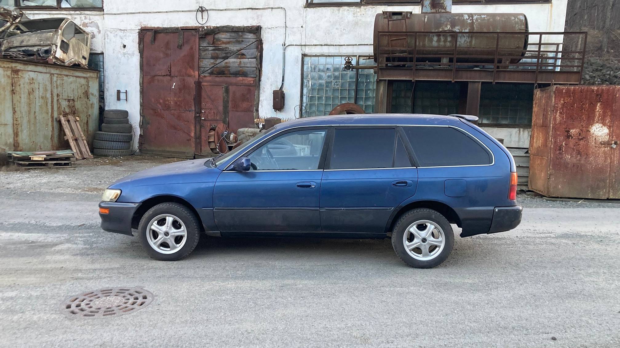 Реставрация Toyota Corolla 100, часть 1! смотреть онлайн