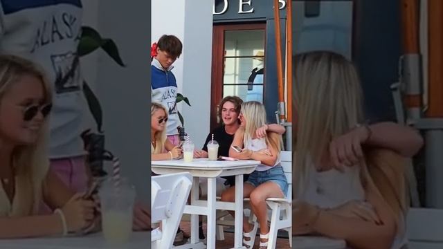 ВЕДРО НА ГОЛОВУ😱 смотреть онлайн