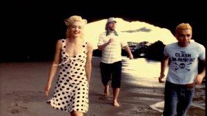 NO DOUBT - Running (HD)