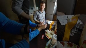 Готовим горящие коктейли. Пьем все то, что горит.