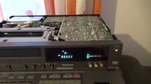 Видеомагнитофон Panasonic ag w1