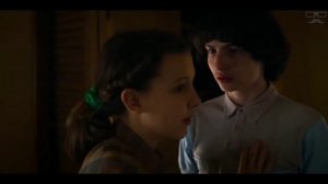 Millie bobby brown and Finn wolfhard all kisses Sence