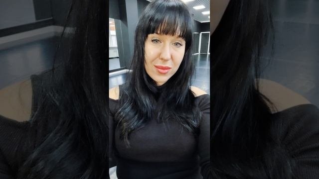 Девушка грустит. Забери меня к себе цитаты. Опять накрывает. Меня накрыло. Снова накрывает меня.