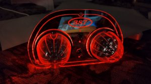 Кастомный центральный плафон на Петербилт387