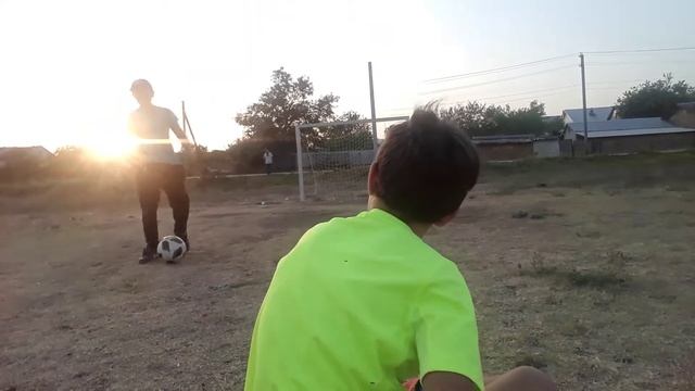 футбольная пушка и вратарь жгут!