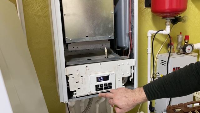 Baltgaz 24 turbo Ошибка e 82 настойка минимального давления газа смотреть онлайн