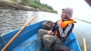 Рыбалка на окуня. Разводим костер без бересты. Катаемся на лодке малютка 2.